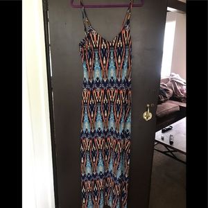 BEAUTIFUL AZTEC PRINT DRESS